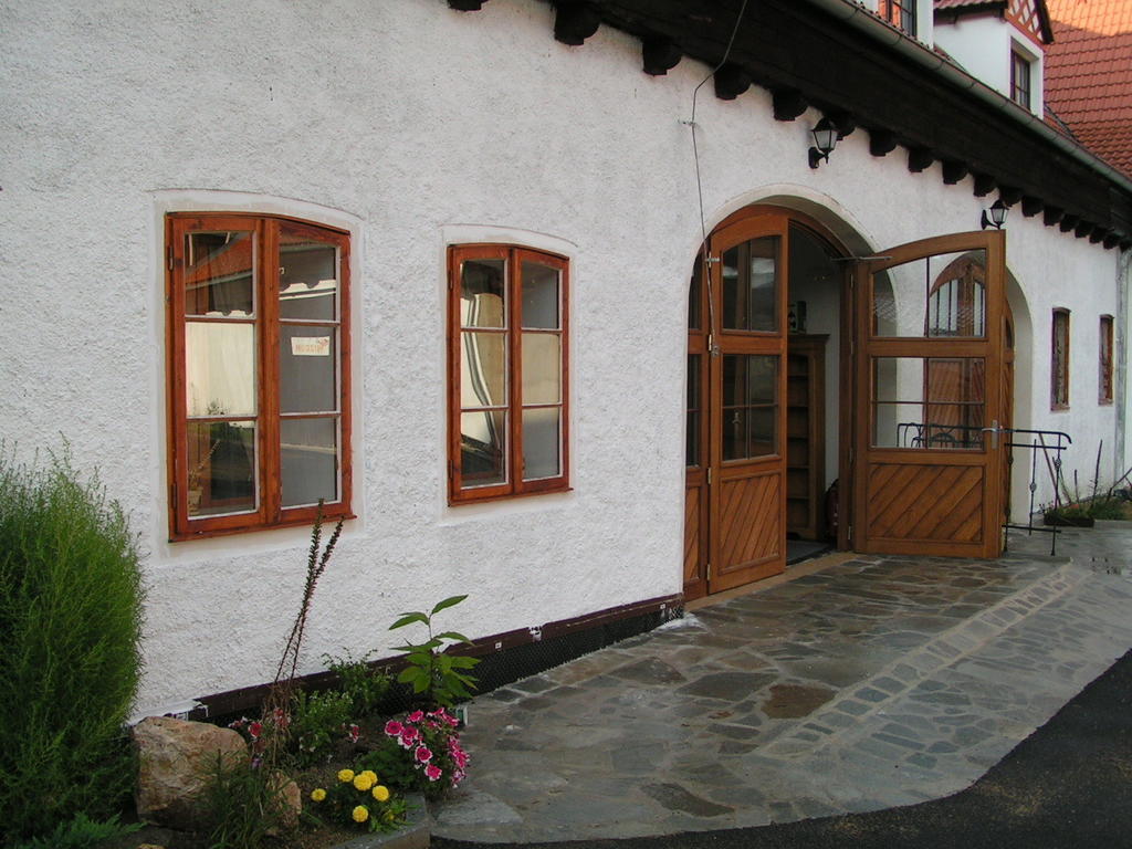 Penzion Mansky Dvur Dolni Zandov Exterior foto