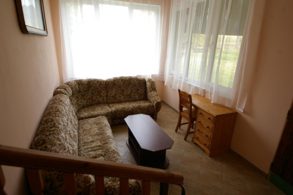 Penzion Mansky Dvur Dolni Zandov Exterior foto